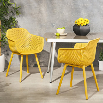 Mobilier d'extérieur jaune en polypropylène - Chaise Lotus avec impact - propriétés et résistance aux intempéries pour la salle à manger