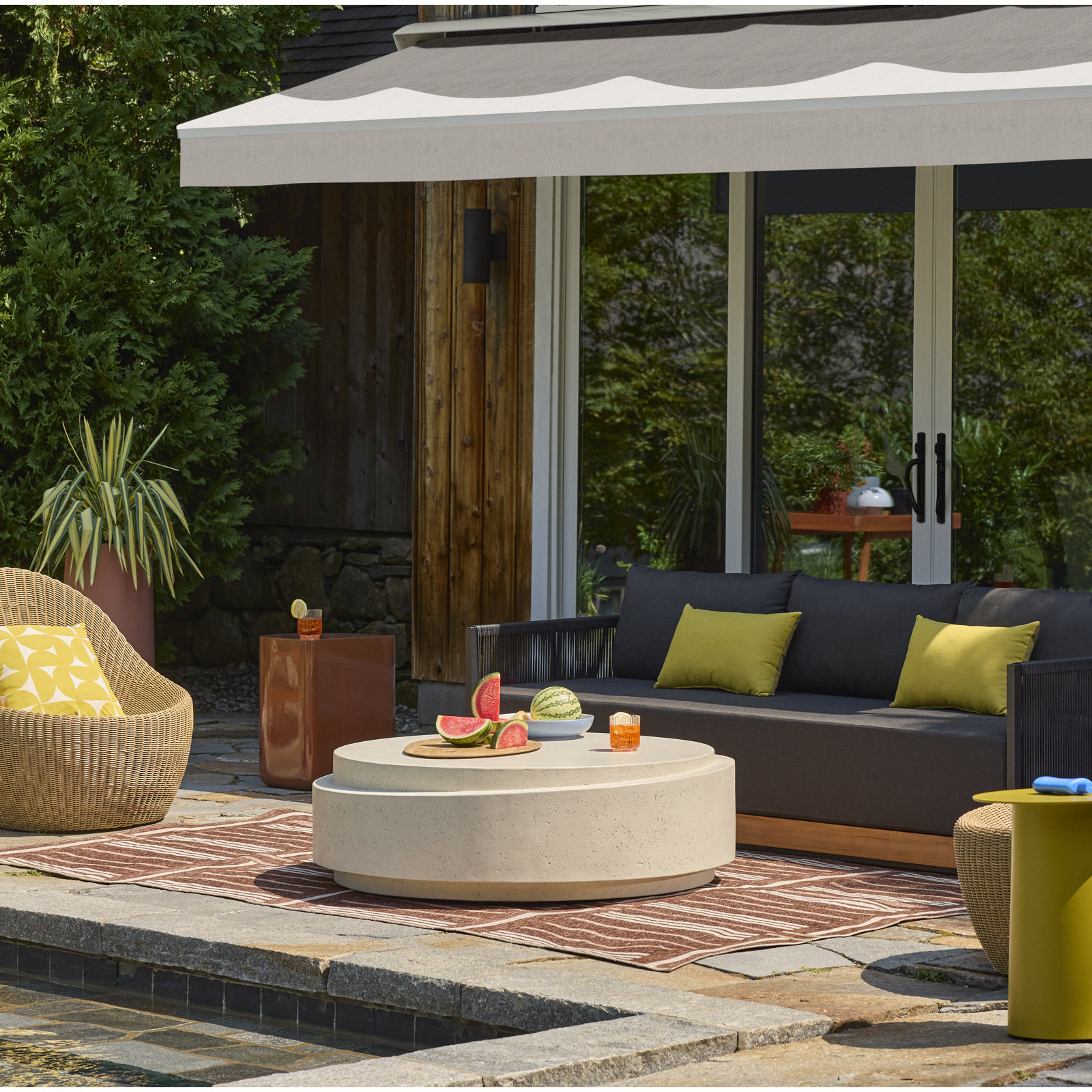 Anwil Oval 48'' L x 48'' W Outdoor Coffee Table, White