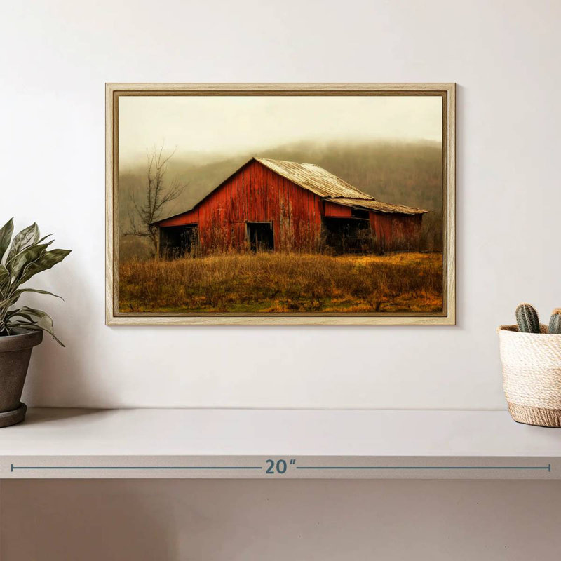 Skylight Barn dans le brouillard, Cadre flottant en bois naturel, 13 po x 9 po