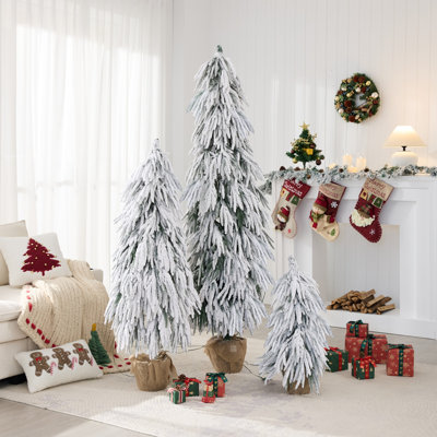Ensemble de 3 sapins de Noël artificiels floqués et préilluminés, de 90 cm, 135 cm et 180 cm, avec 235 lumières DEL blanc chaud et multicolores, 11 modes d'éclairage, pot rustique en toile de jute pour la décoration intérieure des fêtes.
