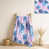 Motif floral bleu est en rupture de stock sélectionné