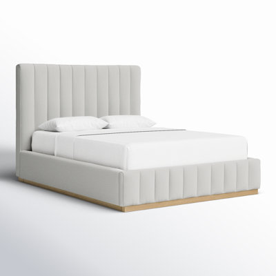 Codyn Tufted Bed