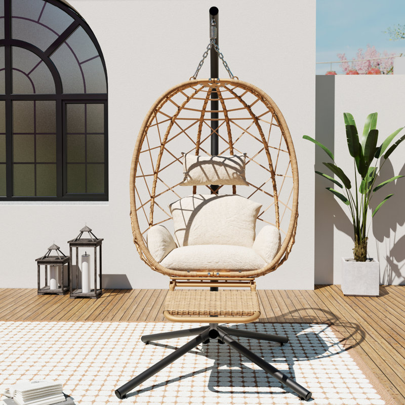 Balancelle en osier avec support et repose-pieds Urbanstyle Modern, Cream