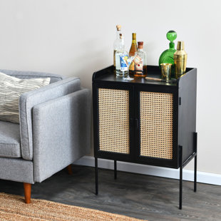 Lyniyah Resin Table Lamp