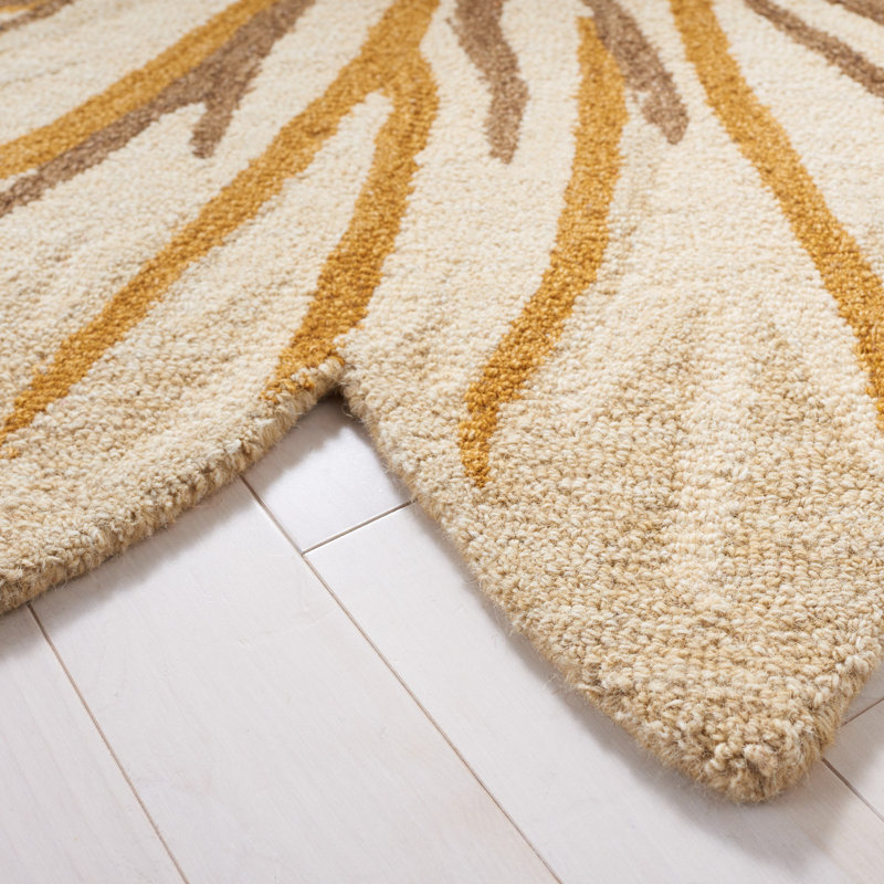 Cheisa Novelty Hand Tufted Wool/Cotton with Cotton Backing Rug in Beige/Gold, Round 4'
