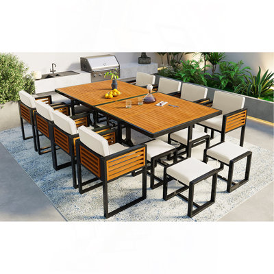 Ensemble de salle à manger en bois d'acacia 18 pièces, ensemble de patio extérieur peu encombrant, 8 chaises rembourrées, 8 repose-pieds et 2 tables carrées, pour la cour, le jardin, la terrasse et la piscine, beige