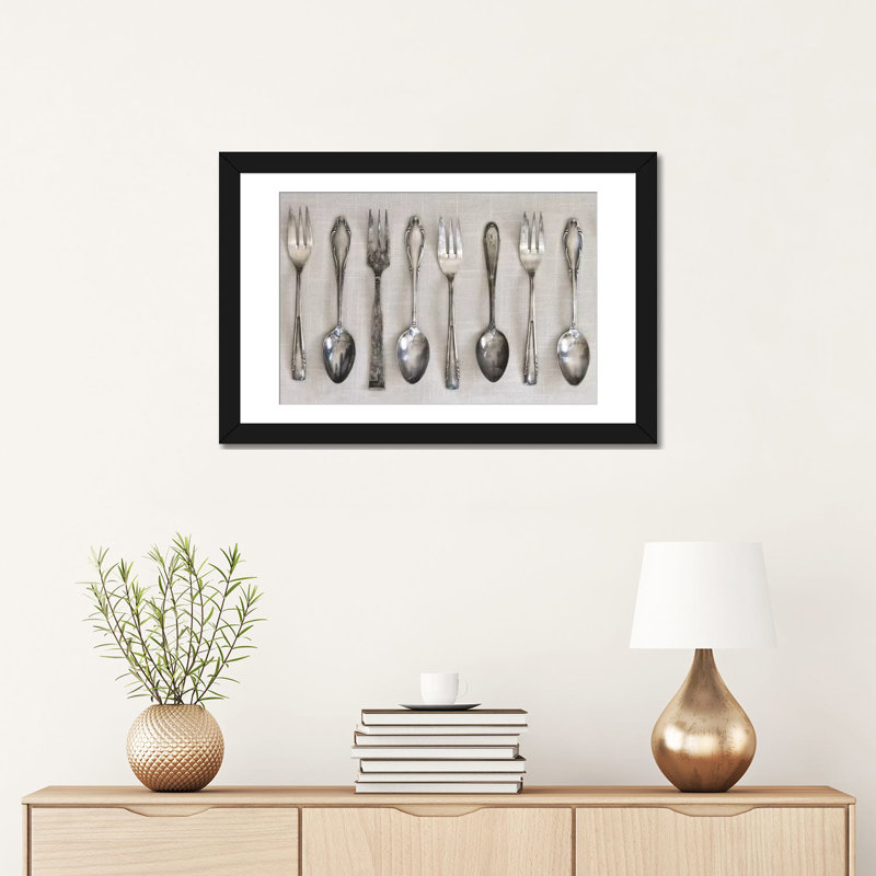 "Antique Collection II" par Assaf Frank - reproduction de photo sur toile, Blanc, Papier d'art encadré noir
