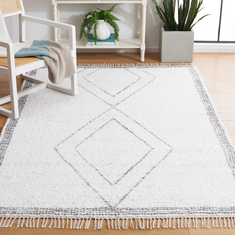 Anahli Hand Woven Cotton Geometric Rug, Rectangle 5' x 8'