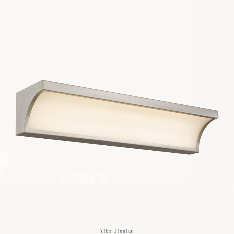Barre lumineuse DEL intégrée de 61 cm (24 po) en nickel brossé, de style moderne et contemporain, pour meuble-lavabo.