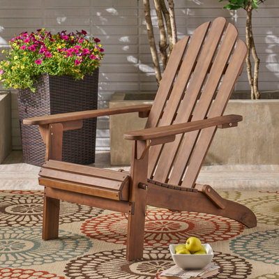 Chaise en bois brun foncé pour l'extérieur, pliable et conçue pour durer - fabriquée en bois massif