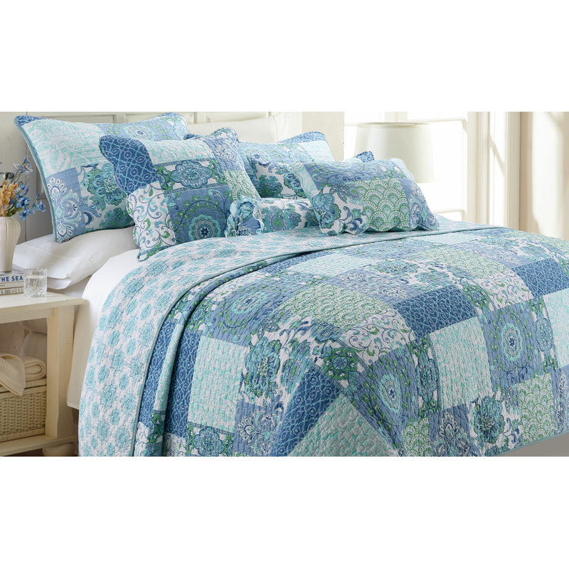 Windfall Cotton Patchwork Quilt, King Quilt + 2 King Shams