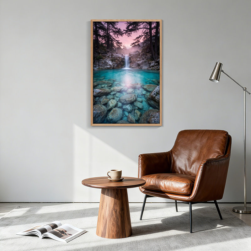 Ensemble de 1 tableau sur toile représentant une forêt avec cascade, H 24 po x l 18 po, Naturel