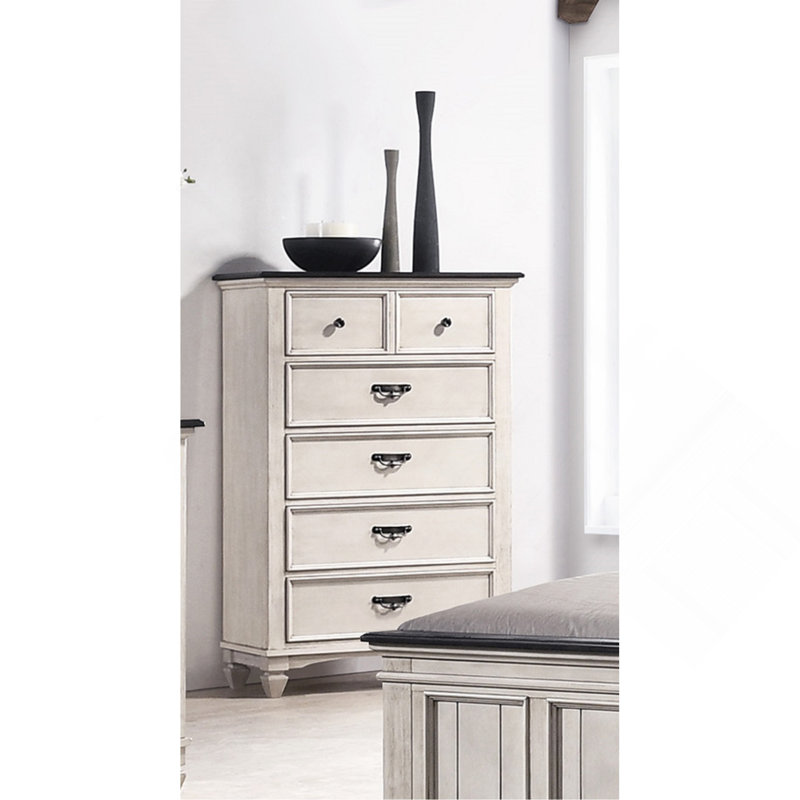 Charmante commode rustique avec rangement robuste pour le rangement de la chambre à coucher