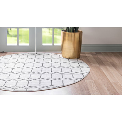 Isayana Geometric Indoor Rug