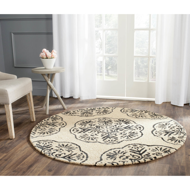 Bella Hand Tufted Wool Damask Rug, Round 5'