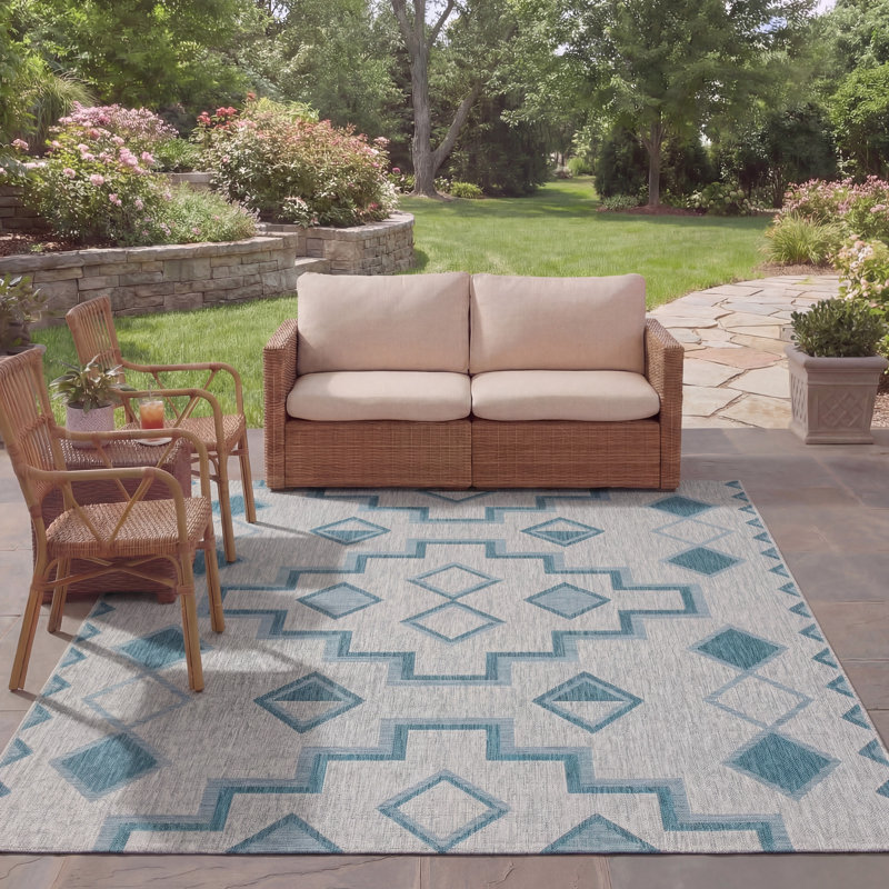 Amarien Geometric Indoor/Outdoor Area Rug, Rectangle 8' x 11'