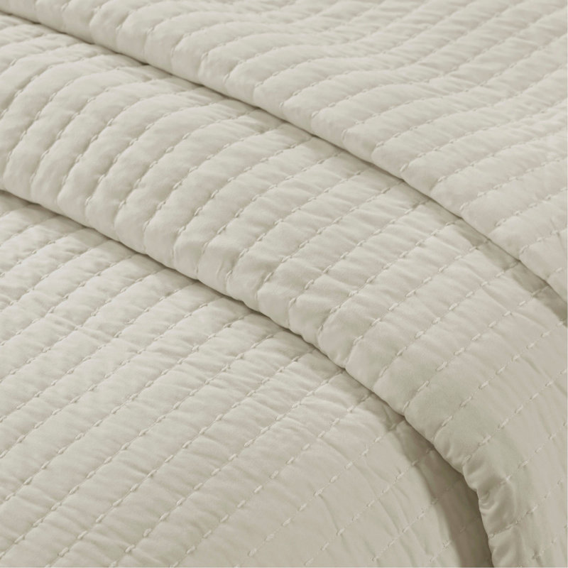 2 Piece Quilt Set  Twin/Twin XL