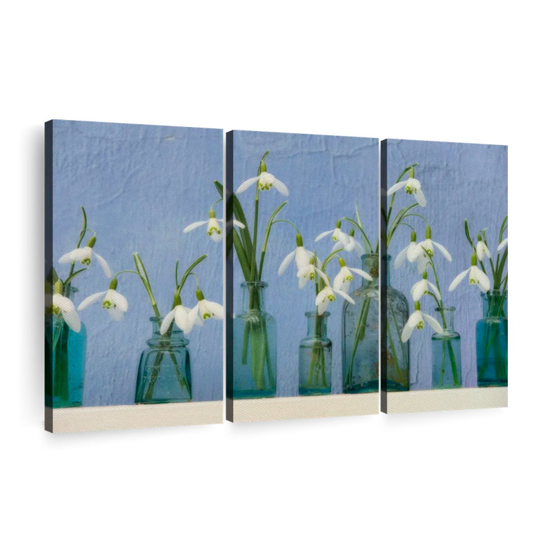 «Snowflakes In Little Bottles», 3 pièces, H 32 po x l 50 po
