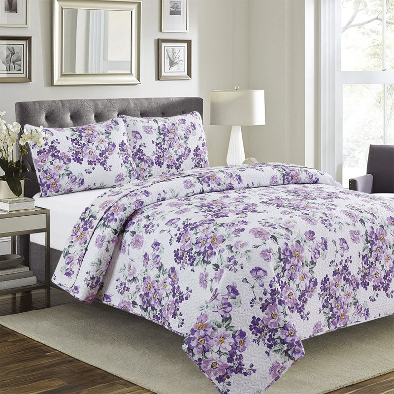 Polyester Percale Floral Quilt, Queen Quilt + 2 Standard Shams