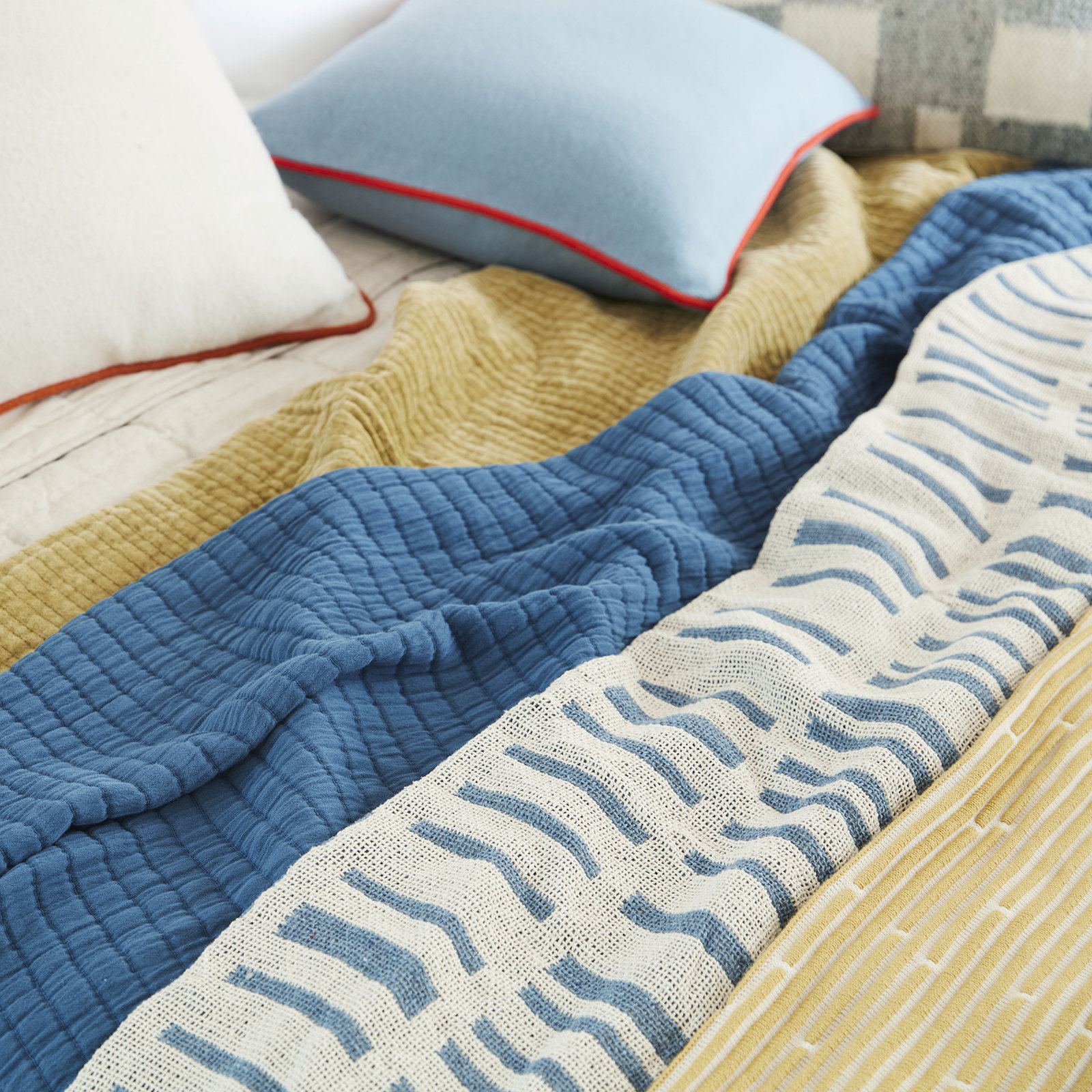 Kobie Stonewashed Cotton Velvet Modern Rustic Quilt, Full/Queen Quilt, Tuscan