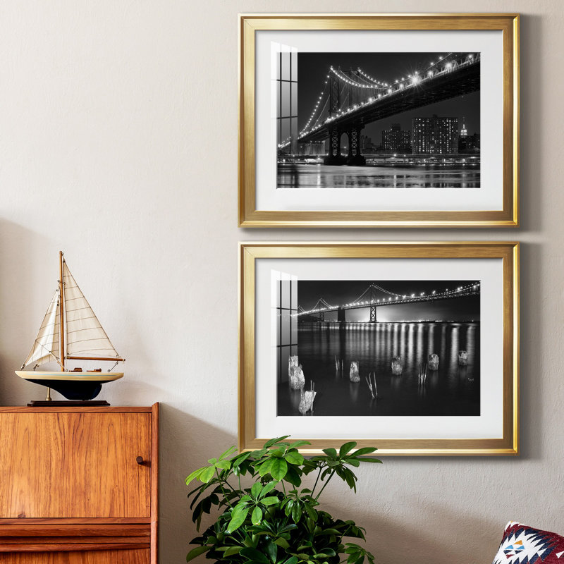 East River Lights - ensemble de 2 reproductions d'art sur toile encadrées, H 26,5 po x l 73 po x P 1,5 po, Or, Pas de tapis