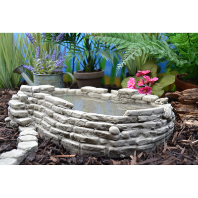 Janiyah Landscape & Nature Stone Garden Statue