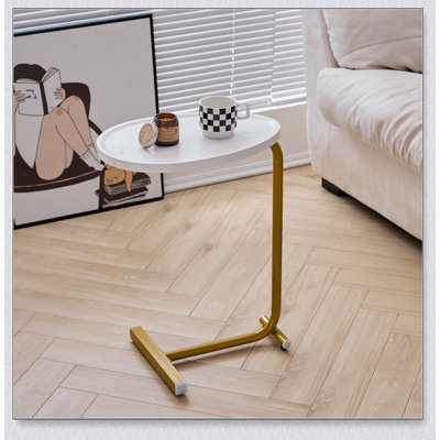 Table d'appoint blanche en forme de C, petit canapé pour canapé et chambre à coucher, design polyvalent et élégant