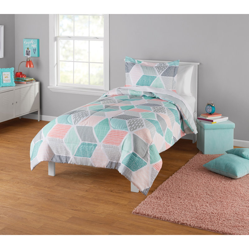 Cates Reversible Blue/Grey/Pink Geometric Fabric Comforter Set, Twin