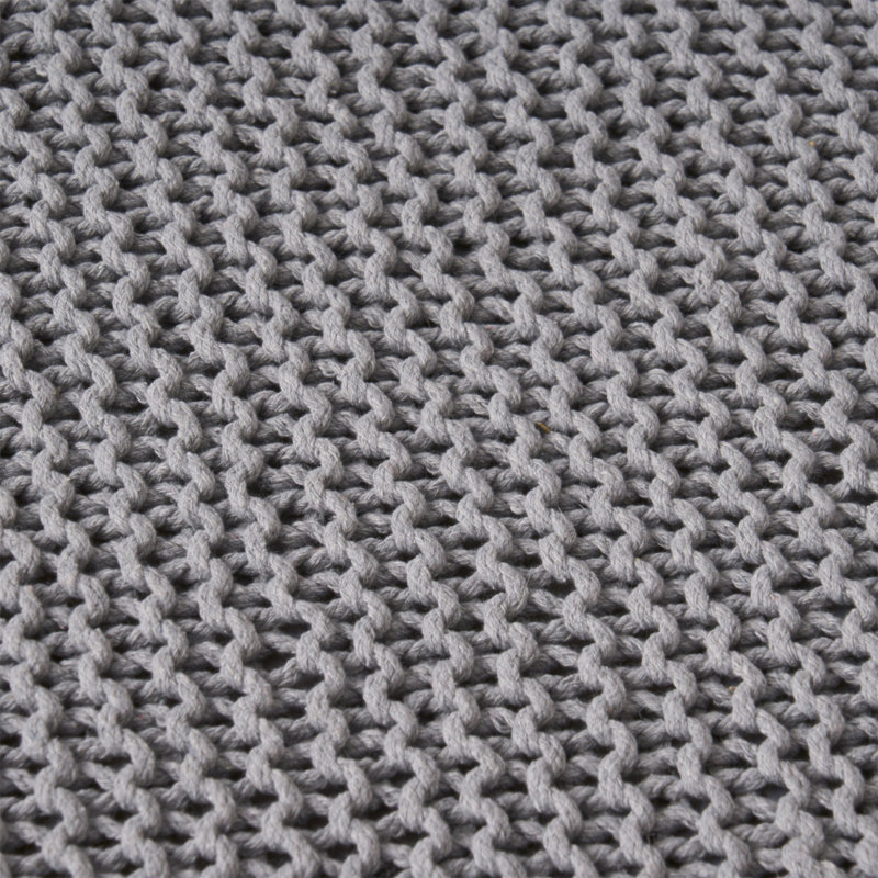 TABOURET EN TRICOT TRICOTÉ