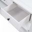 Console rétro avec deux tablettes ouvertes-2050389123