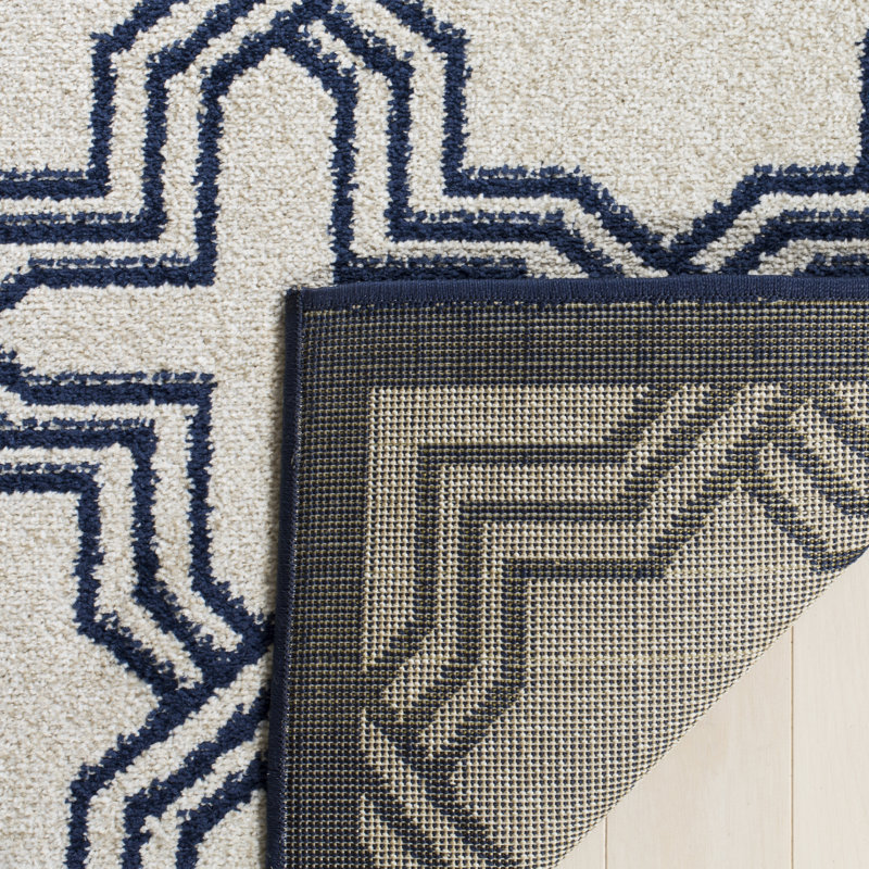 Sollis Geometric Indoor / Outdoor Area Rug, Runner 69 x 213 cm