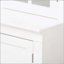 Ensemble mural rétro-moderne avec portes en verre et tablettes latérales, parfait pour un rangement élégant et une présentation dans n'importe quelle pièce