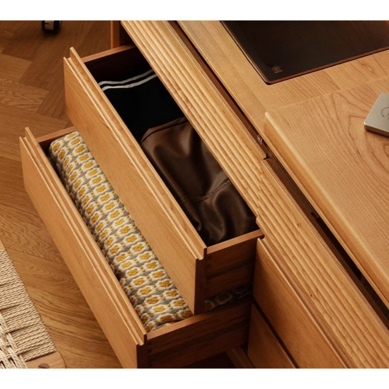 Simple Practical Dresser