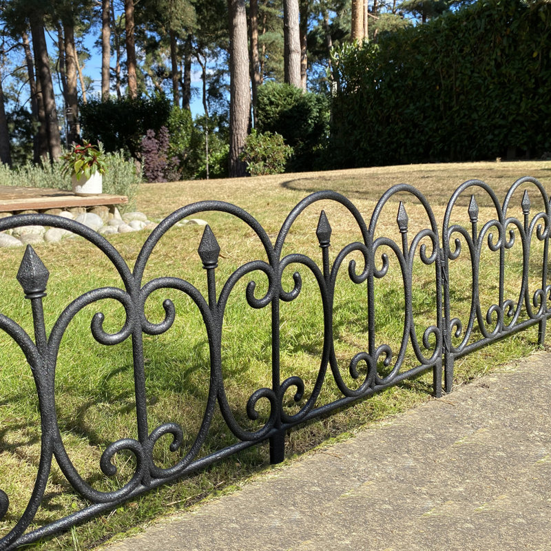 32cm H x 60cm W Plastic Lawn Edging