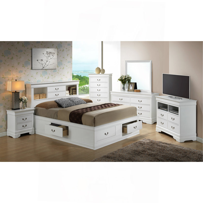 Elegant White Traditional Storage Bed