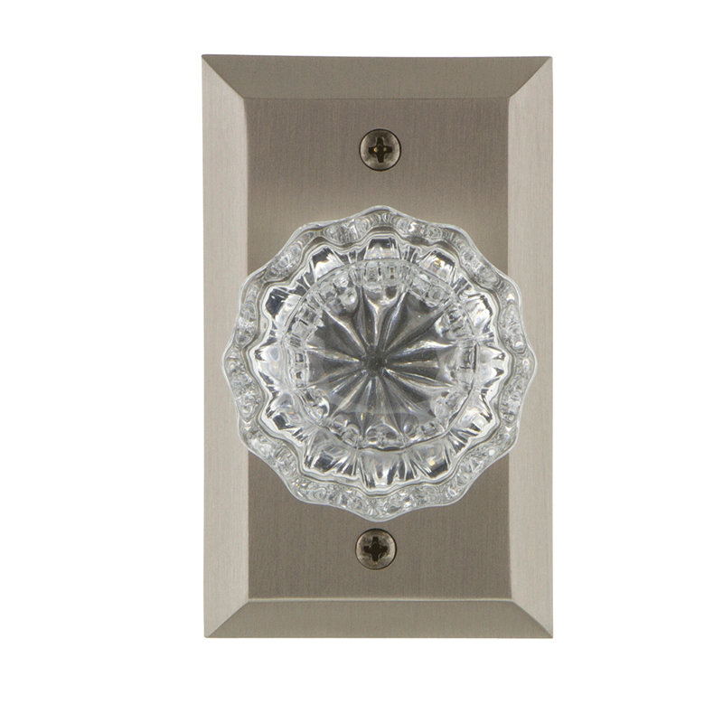 Plaque Studio avec poignée de porte en cristal, Laiton antique, 2 3/4 po
