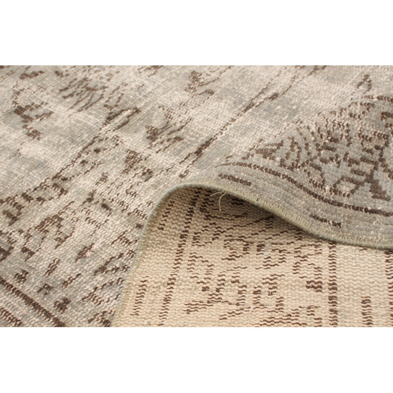 Tapis décoratif en laine gris clair de conception unique 5 pi 5 po x 9 pi 1 po Deshard noué à la main 1980s