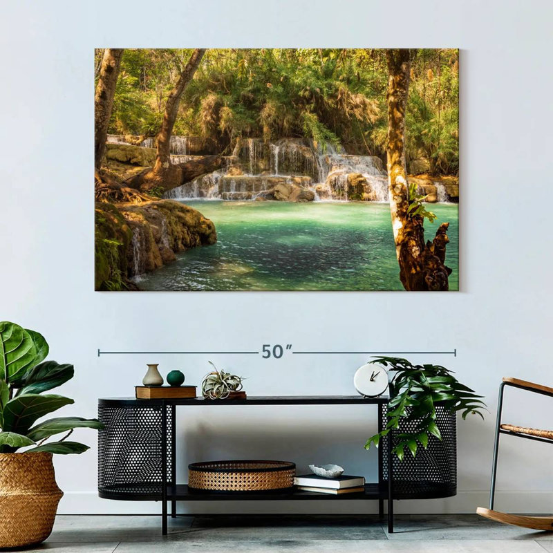 Alvord Majestic Kuang Si Falls, H 34 po x l 51 po