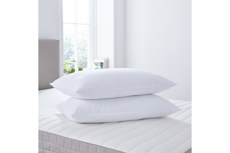 How Often to Replace Pillows and Bedding