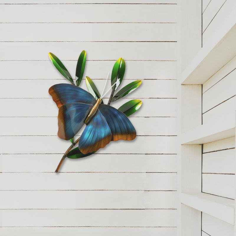 Décoration murale papillon morpho sur branche en métal