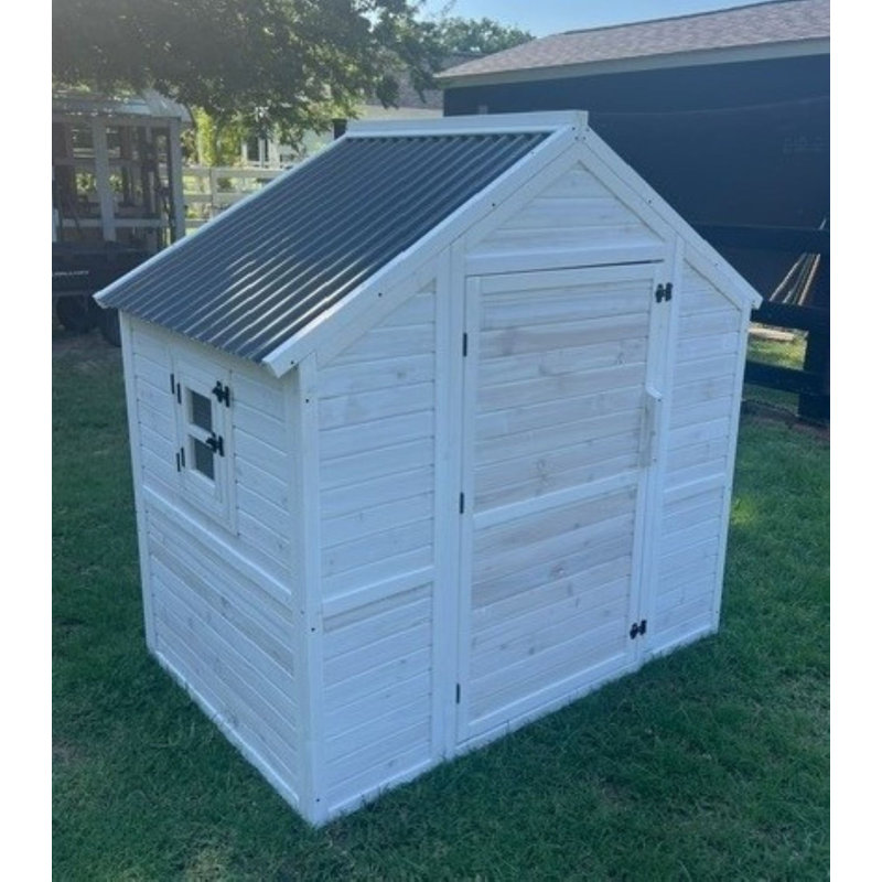 Modern Nesting House - Poultry Pen Connection