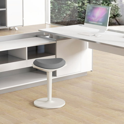 Tabouret en maille ergonomique