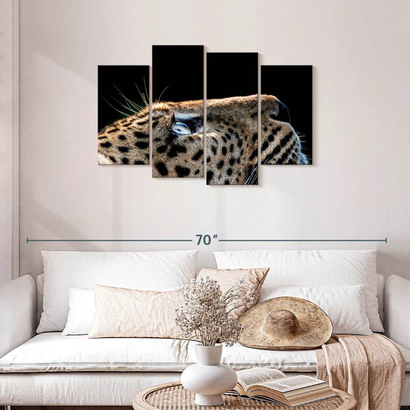 Brampt Leopard Looking Up, 27" H x 43" W