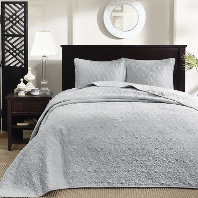 Grey King Reversible Bedspread With Cotton Filling For A Cozy Sleep Oversized In Soft