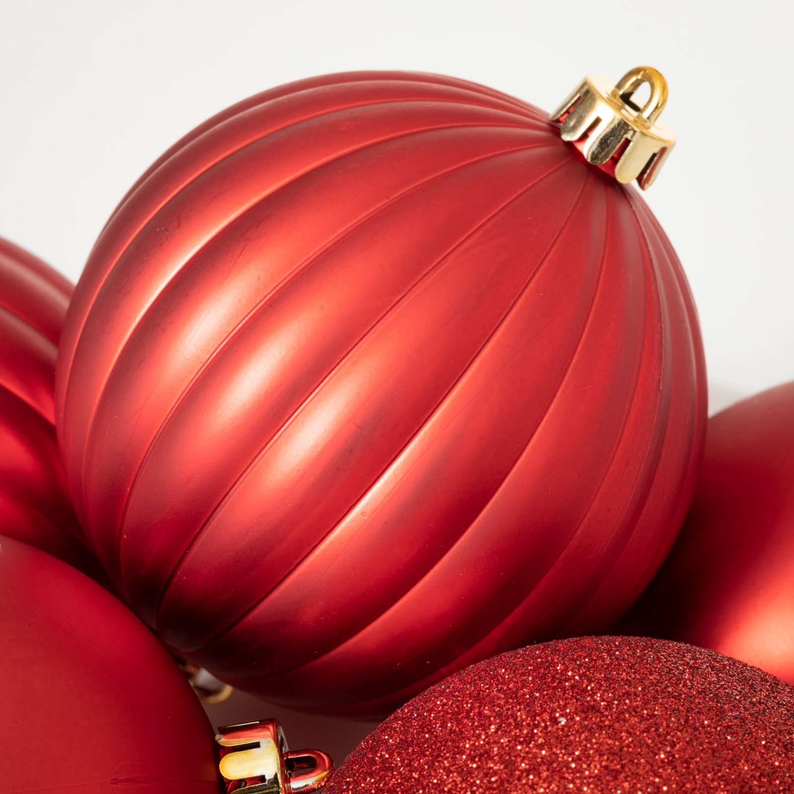 4" Bauble