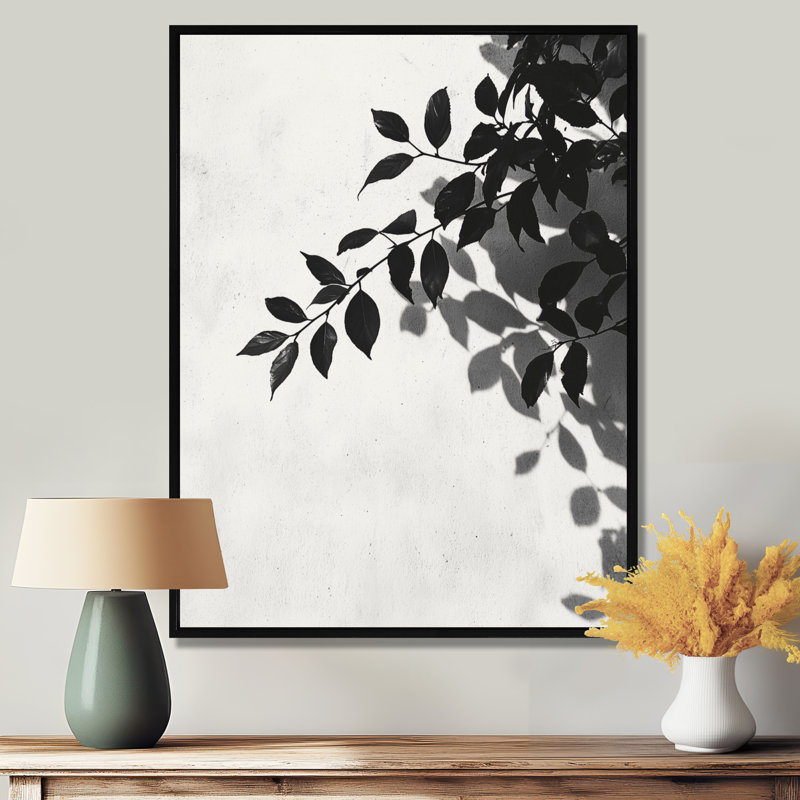 «Black Leaves Shadow Silhouette II», art mural grandes feuilles, H 20 po x l 12 po, Reproduction avec cadre flottant, Noir