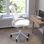 Chaise de bureau ergonomique pivotante à dossier mi-haut en filet avec accoudoirs rabattables Jayetta