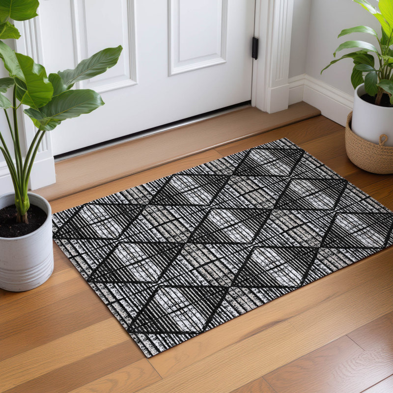 Machine Washable Indoor/Outdoor Chantille ACN2672 Geometric Rug, Black, 1'8" x 2'6"