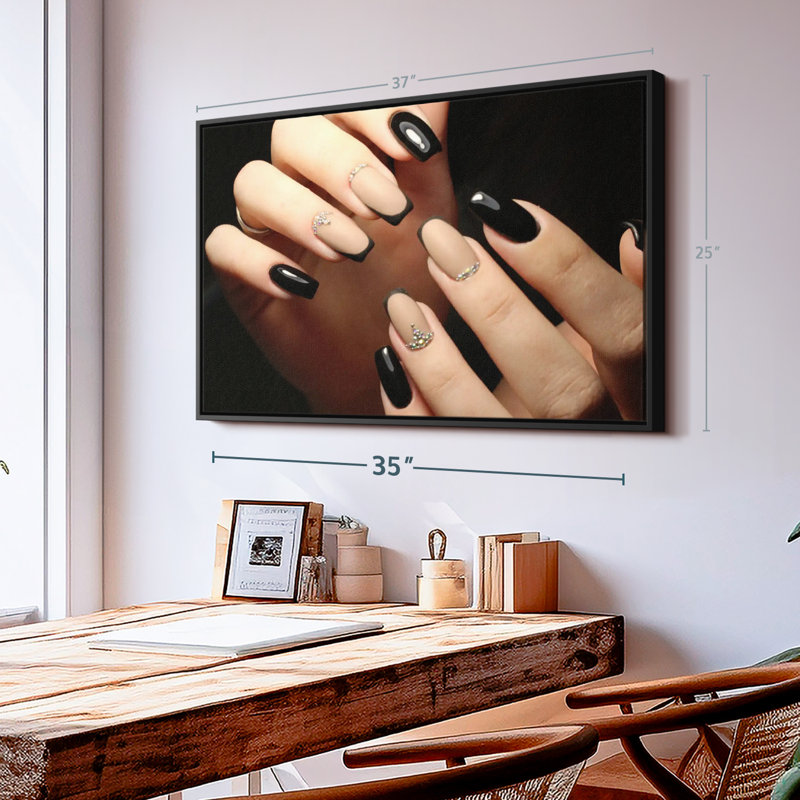 «Classy Neutral Nails Wall Art», H 37 po x l 25 po