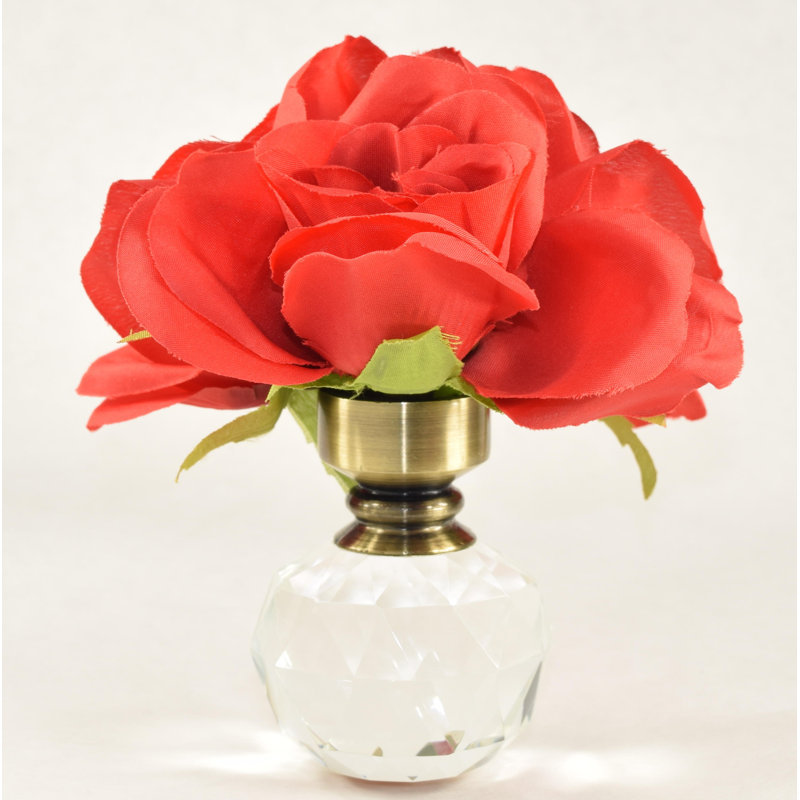 Roses dans un vase, Rouge